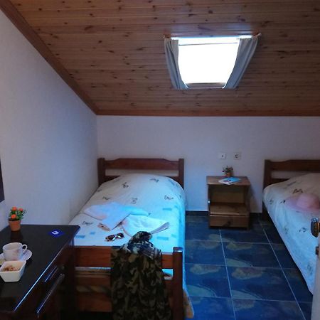 Kiwi Kastle Aparthotel Néa Fókaia Екстериор снимка