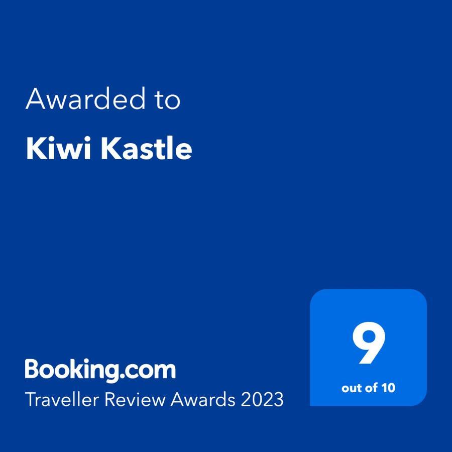 Kiwi Kastle Aparthotel Néa Fókaia Екстериор снимка