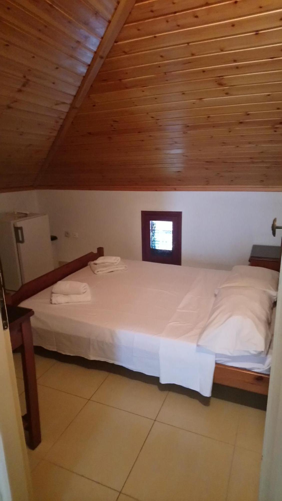 Kiwi Kastle Aparthotel Néa Fókaia Екстериор снимка