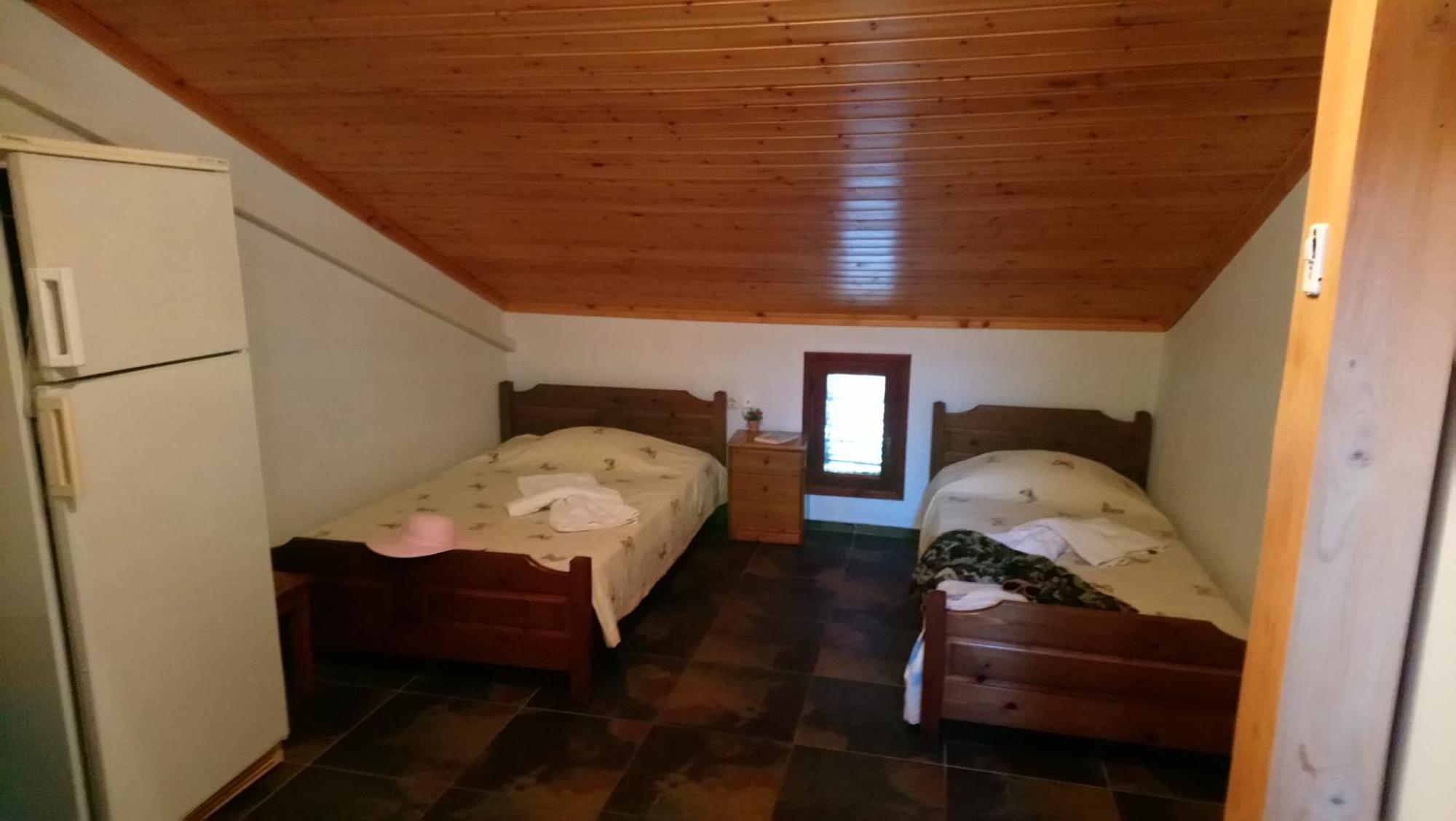 Kiwi Kastle Aparthotel Néa Fókaia Екстериор снимка