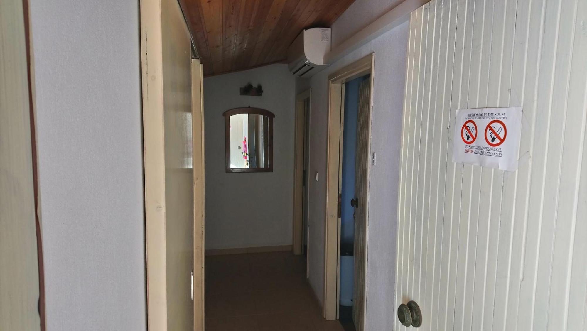 Kiwi Kastle Aparthotel Néa Fókaia Екстериор снимка